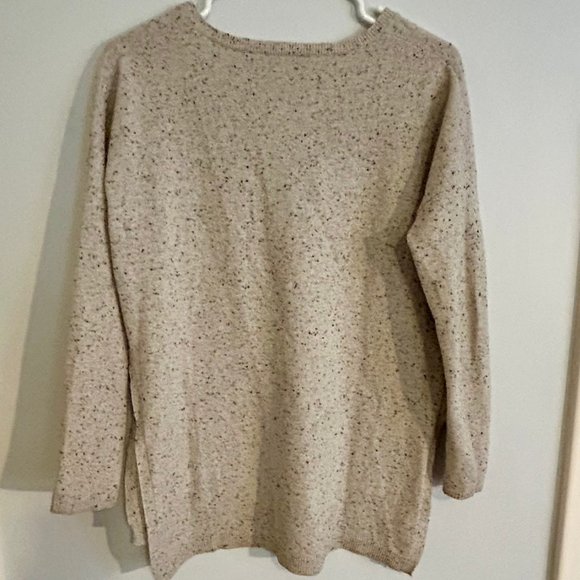 Subtle Luxury Speckled Cashmere/Yak Wool Blend V-Neck Sweater, Size S - Picture 5 of 5